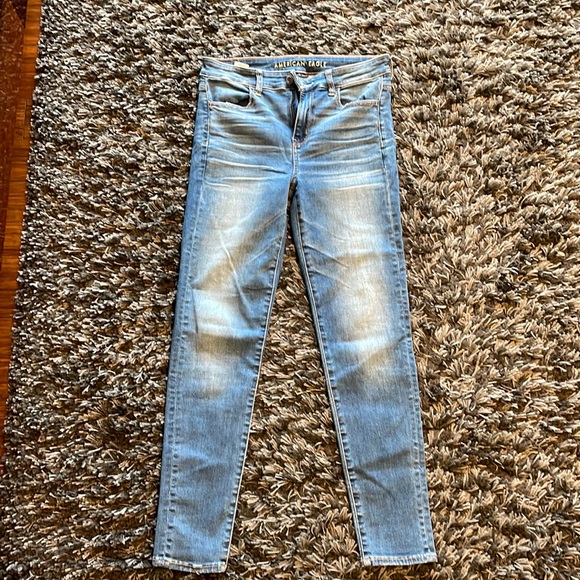 American Eagle. Next Level stretch Jegging